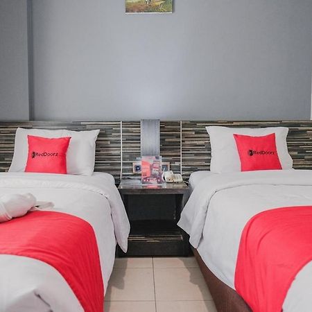 Reddoorz Plus @ Gunung Sahari 2 Jakarta Bagian luar foto