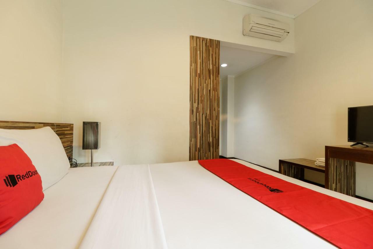 Reddoorz Plus @ Gunung Sahari 2 Jakarta Bagian luar foto